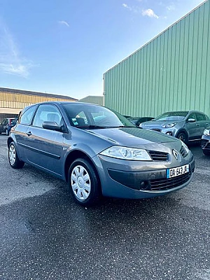 Renault Megane II (2) 1.4 16V 98 INTERLAGOS 3P