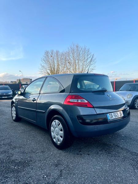 Renault Megane II (2) 1.4 16V 98 INTERLAGOS 3P