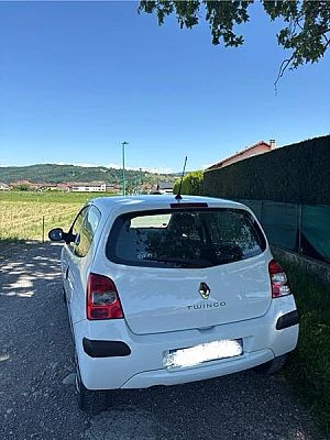 Renault Twingo II (2) 1.2 LEV 16V 75 LIFE ECO2