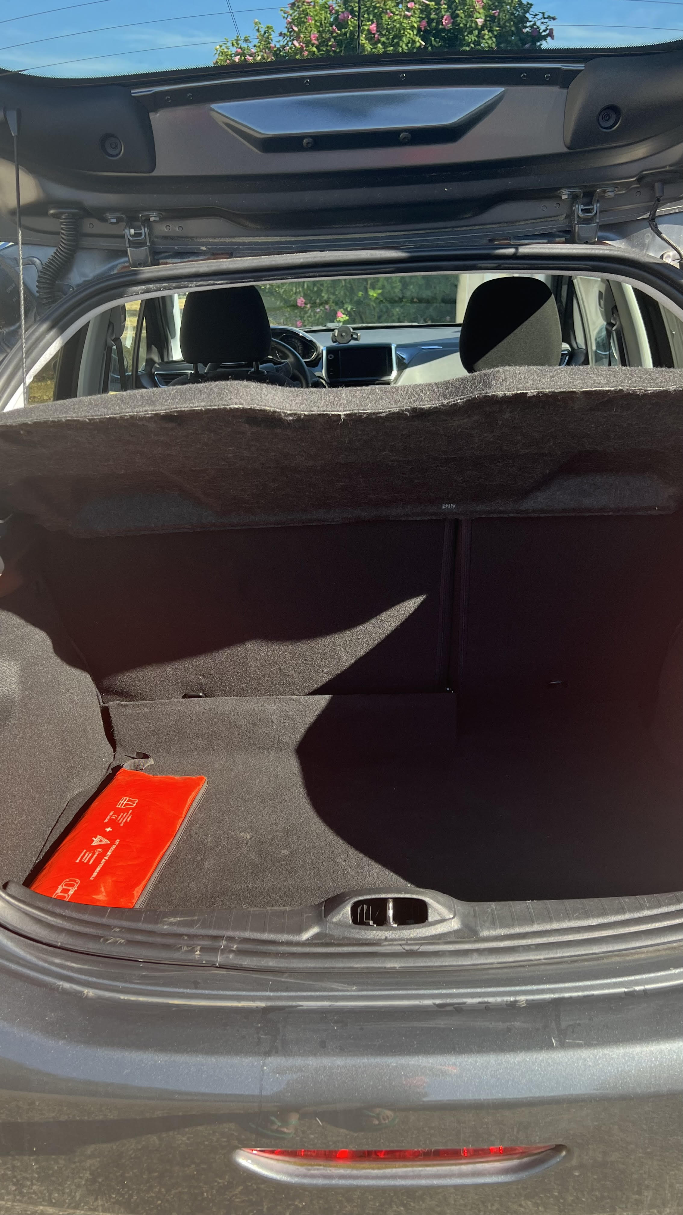 Peugeot 208 (2) 1.2 PURETECH 82 STYLE 5P