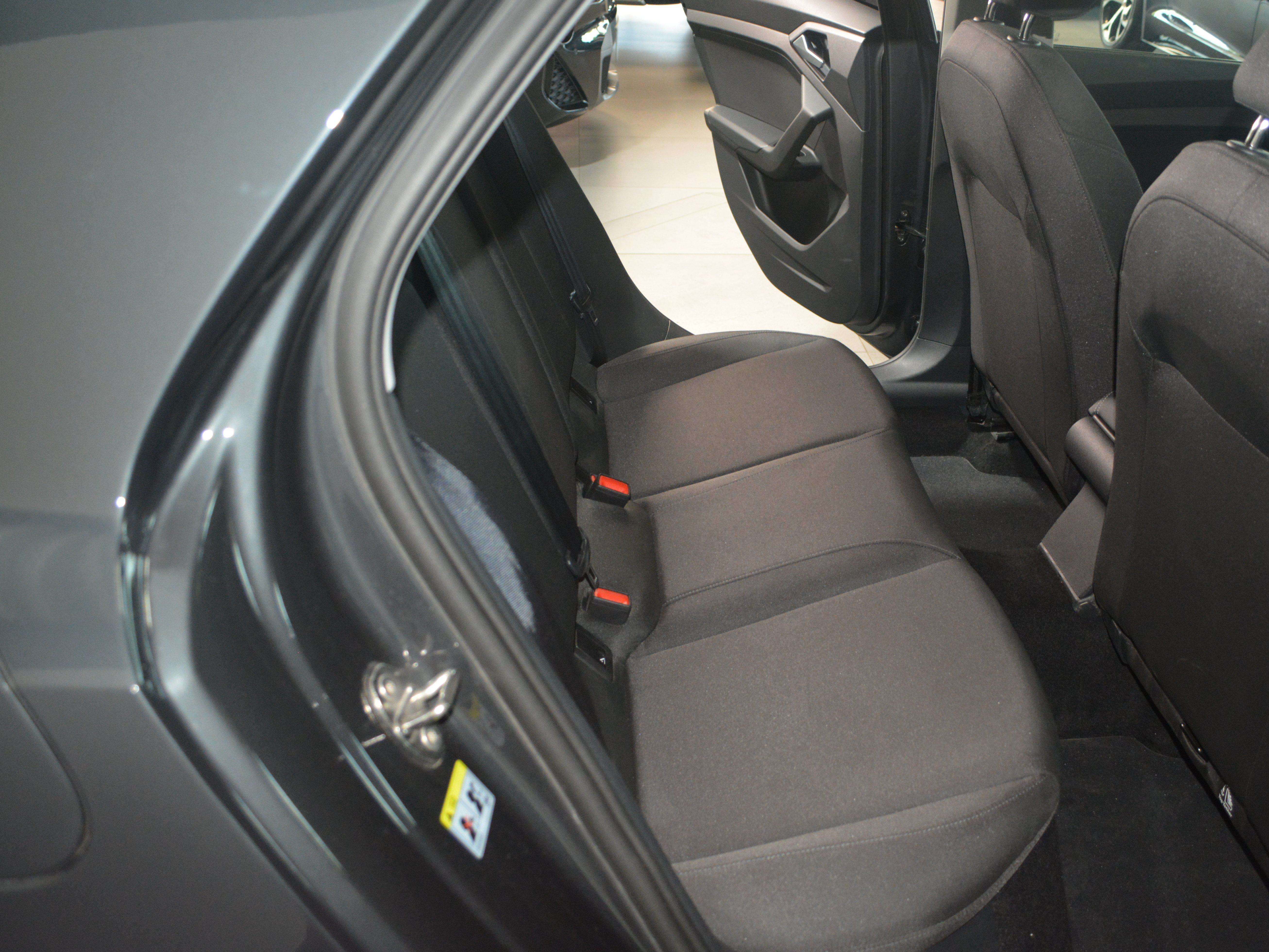 Audi A1 Sportback 25 TFSI  S tronic (EU6AP) / NAVI / APPLE