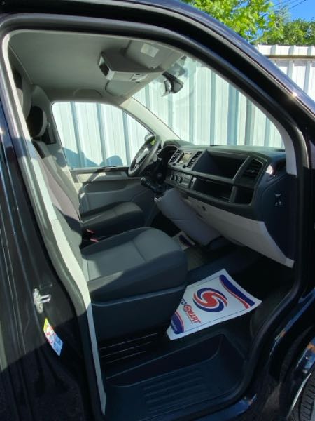Volkswagen T6 Volkswagen Transporter T6 2.0 TDI 150CH 7cv BVA ,noir , pr
