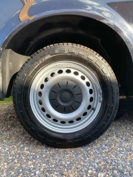 Volkswagen T6 Volkswagen Transporter T6 2.0 TDI 150CH 7cv BVA ,noir , pr