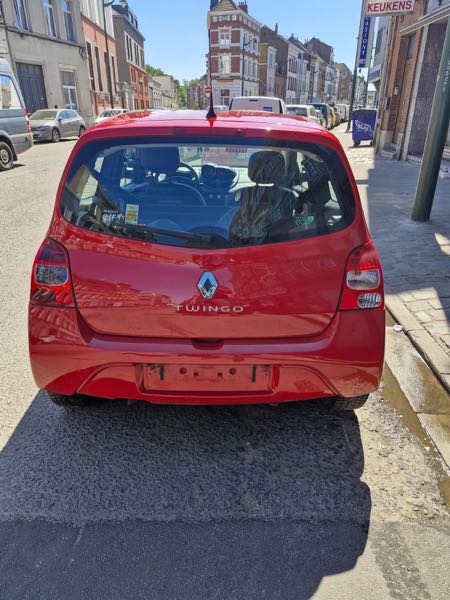 Renault Twingo 2011 Renault Twingo II lev 16v