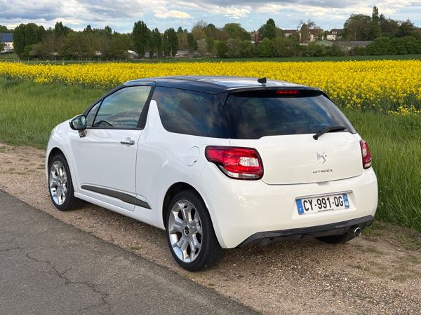 Citroen Ds3 (2) 1.6 E-HDI 90 SO CHIC