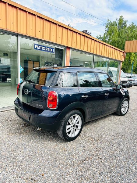 Mini Countryman MINI COUNTRYMAN 112ch, bleu 6cv, première mise en circulat