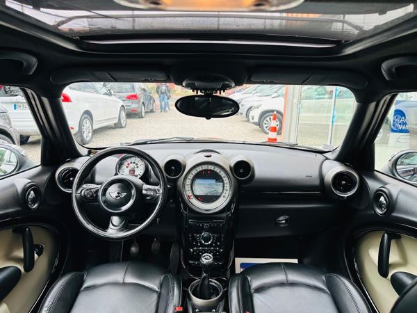 Mini Countryman MINI COUNTRYMAN 112ch, bleu 6cv, première mise en circulat