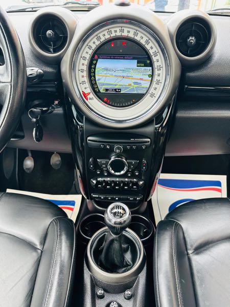 Mini Countryman MINI COUNTRYMAN 112ch, bleu 6cv, première mise en circulat