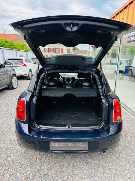 Mini Countryman MINI COUNTRYMAN 112ch, bleu 6cv, première mise en circulat