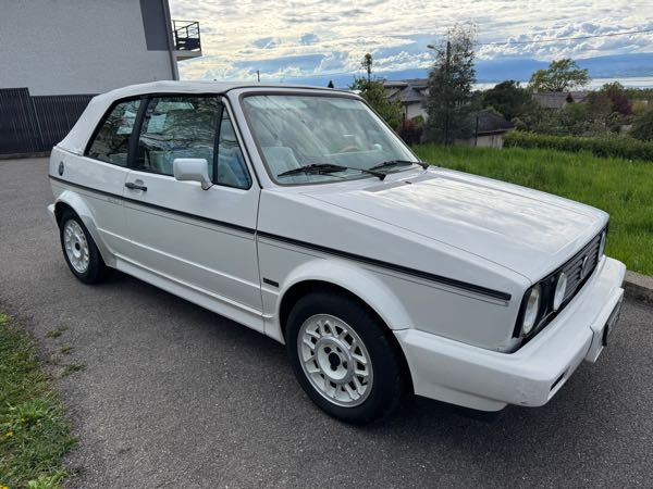 Volkswagen Golf White spécial karman 1.8i 98ch