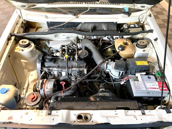 Volkswagen Golf White spécial karman 1.8i 98ch