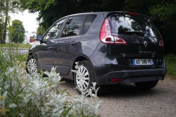 Renault Scenic III (3) 1.5 DCI 110 ENERGY FAP EXPRESSION ECO2