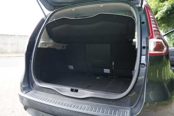 Renault Scenic III (3) 1.5 DCI 110 ENERGY FAP EXPRESSION ECO2