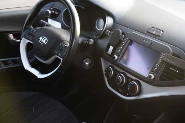 Kia Picanto II (2) 1.0 66 ISG UEFA EURO 2016