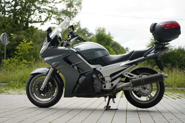 YAMAHA FJR ABS