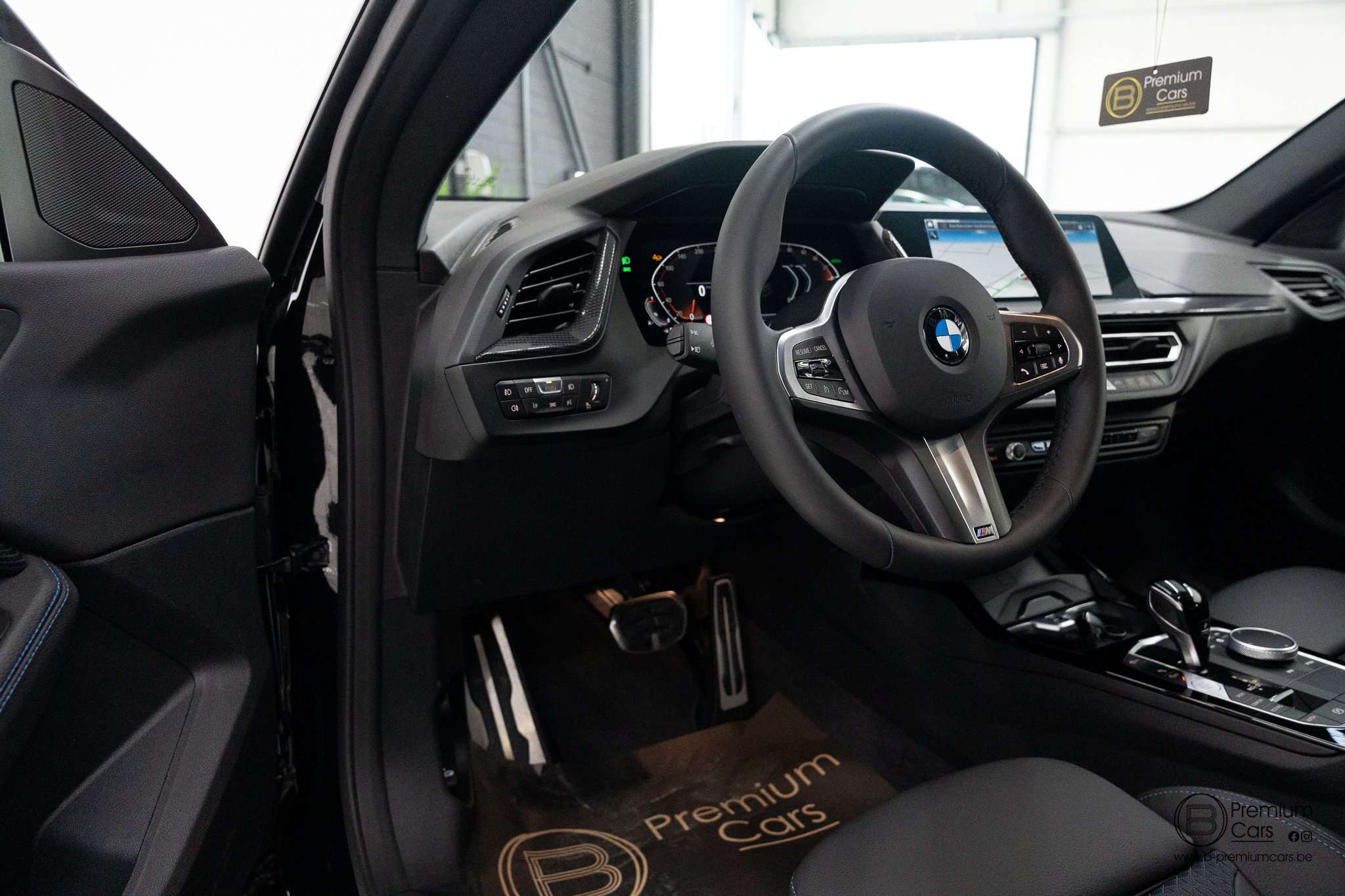 BMW 218 i Gran Coupe aut. M-sport! Navi, Camera, Shadow!
