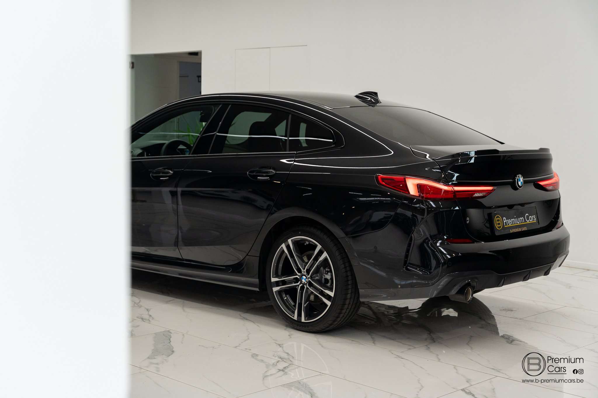 BMW 218 i Gran Coupe aut. M-sport! Navi, Camera, Shadow!