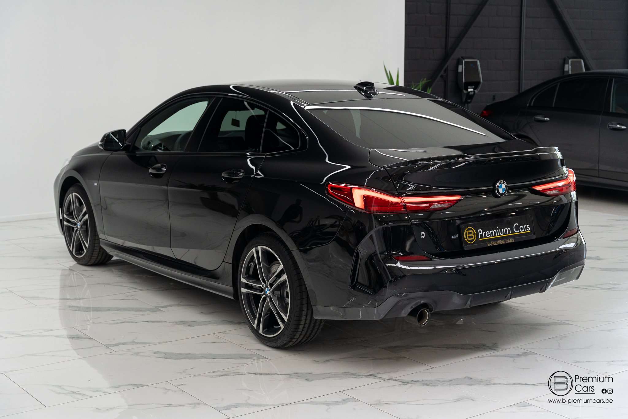 BMW 218 i Gran Coupe aut. M-sport! Navi, Camera, Shadow!