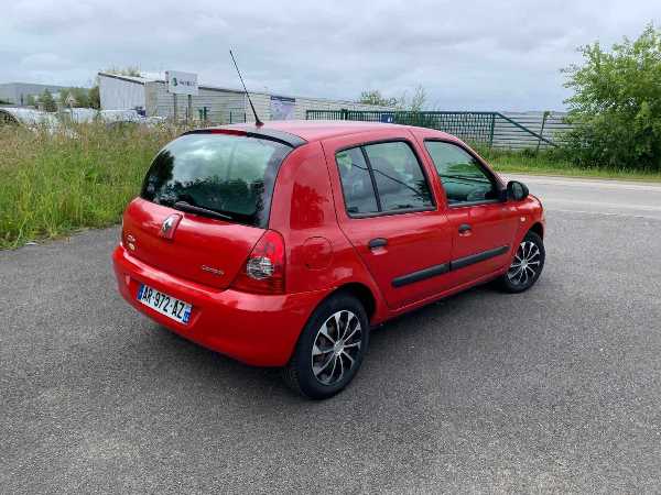 Renault Clio III (2) 1.2 80 EXTREME CLAIRE QUICKSHIFT 5 5P