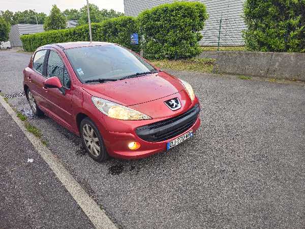 Peugeot 207 1.6 16V 110 EXECUTIVE PACK 5P