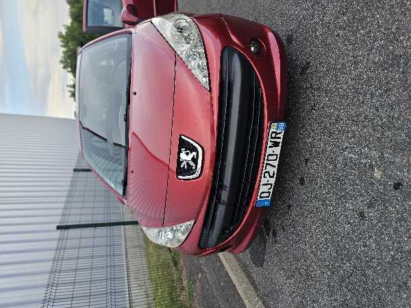 Peugeot 207 1.6 16V 110 EXECUTIVE PACK 5P