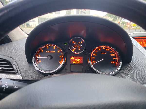Peugeot 207 1.6 16V 110 EXECUTIVE PACK 5P
