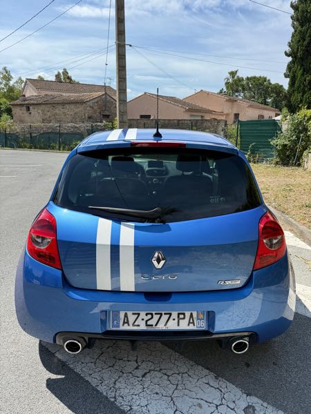 Renault Clio III (2) 2.0 16V 203 RS GORDINI