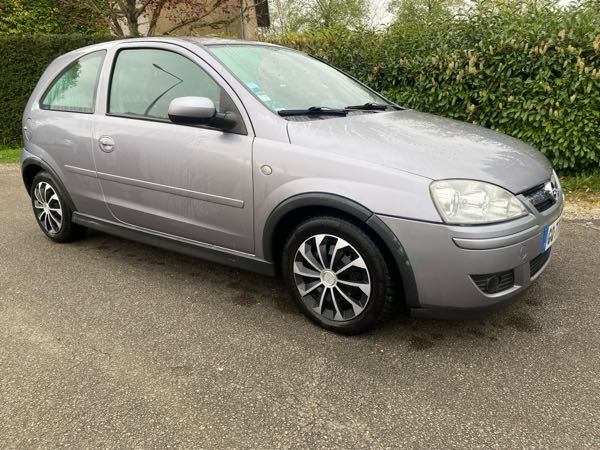 Opel Corsa OPEL CORSA 1.2 Twinport City, 5 cv, première mise en circula