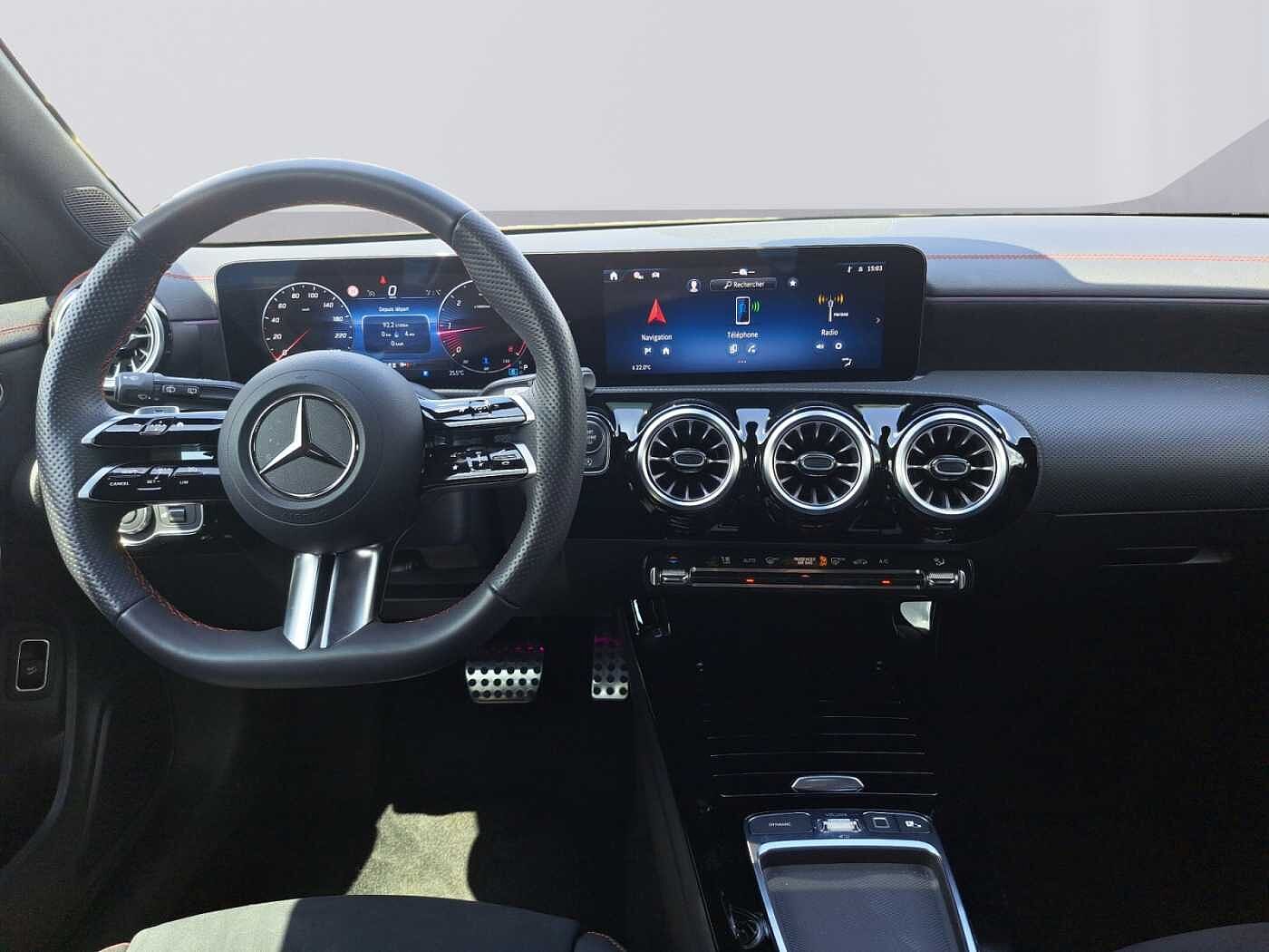 Mercedes-Benz CLA 200  d Shooting Brake AMG Line