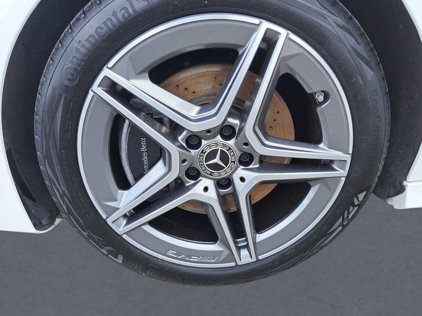 Mercedes-Benz CLA 200  d Shooting Brake AMG Line