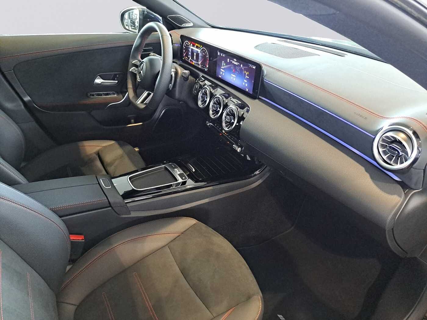 Mercedes-Benz CLA 200  Coupé AMG Line