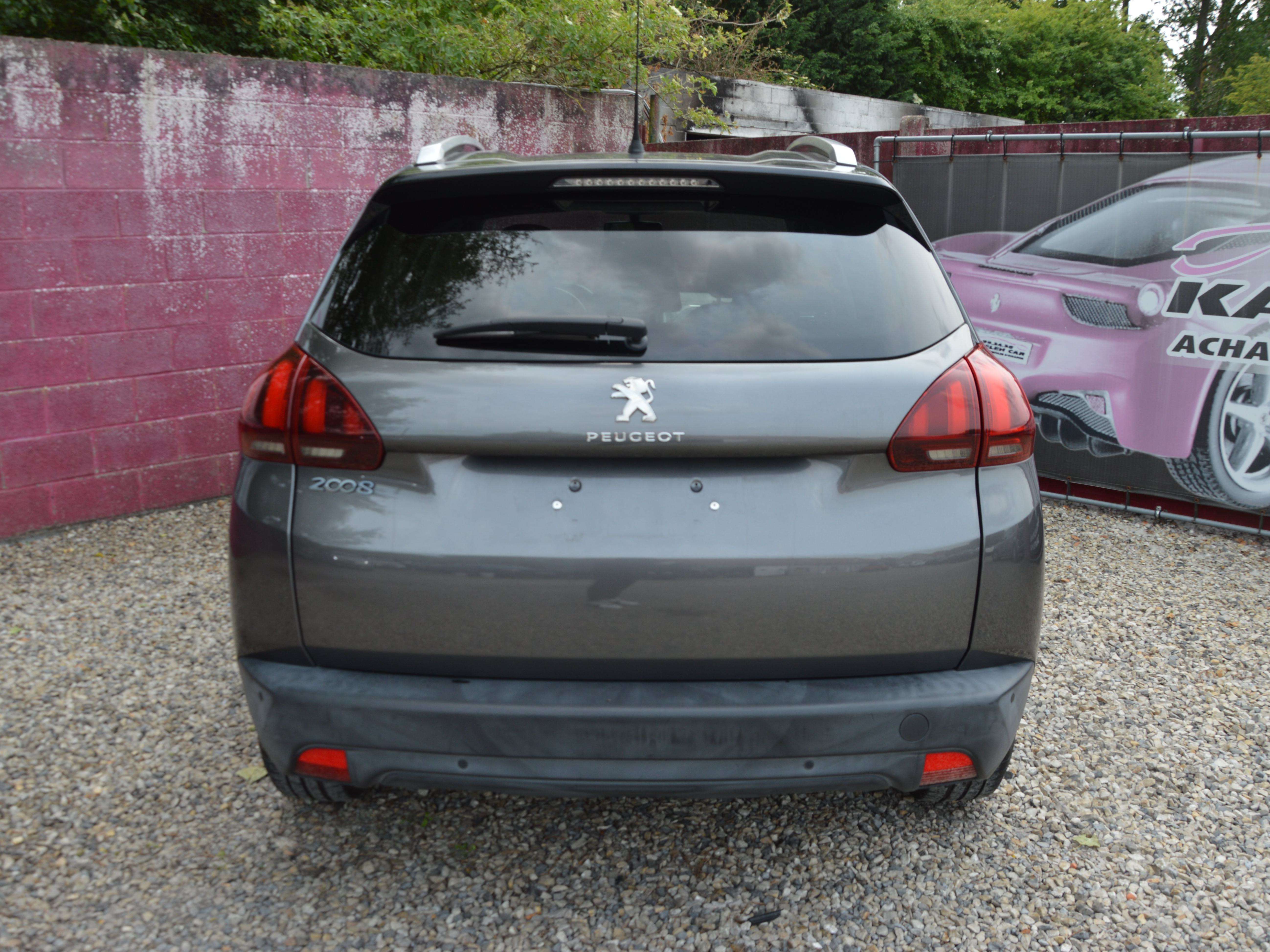 Peugeot 2008 1.6BlueHDi Style NAV SENS AR CLIM 39.686KM
