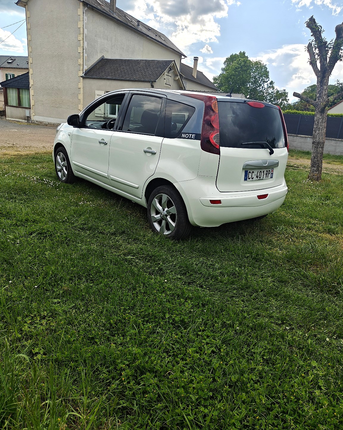 Nissan Note nissan note