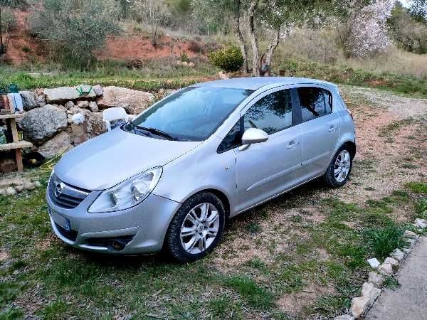 Opel Corsa IV 1.7 CDTI 125 FAP COSMO 5P