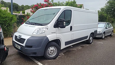 Peugeot Boxer II 330C FOURGON TOLE PACK CD CLIM 2.2 HDI