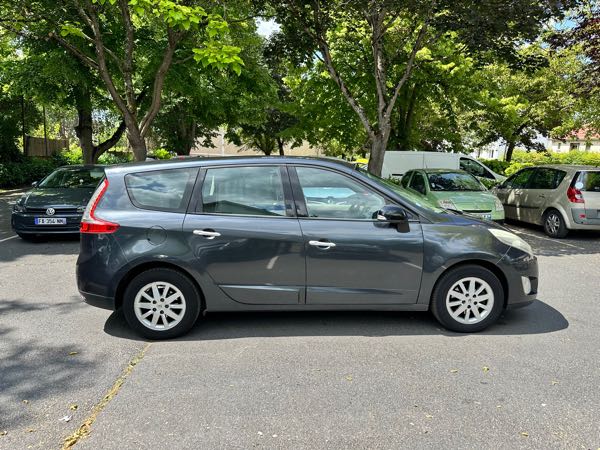 Renault Grand Scenic IV 1.5 DCI 110 ENERGY INTENS EDC 7PL