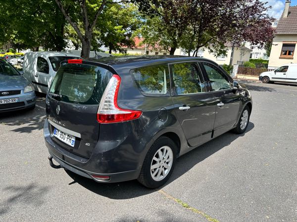 Renault Grand Scenic IV 1.5 DCI 110 ENERGY INTENS EDC 7PL