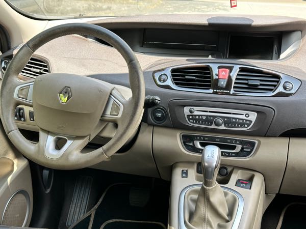 Renault Grand Scenic IV 1.5 DCI 110 ENERGY INTENS EDC 7PL