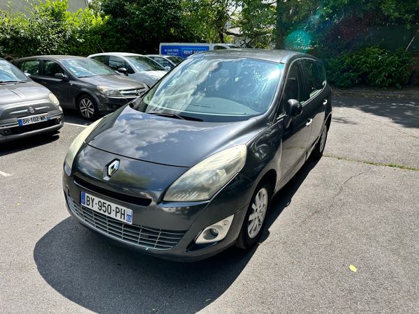 Renault Grand Scenic IV 1.5 DCI 110 ENERGY INTENS EDC 7PL