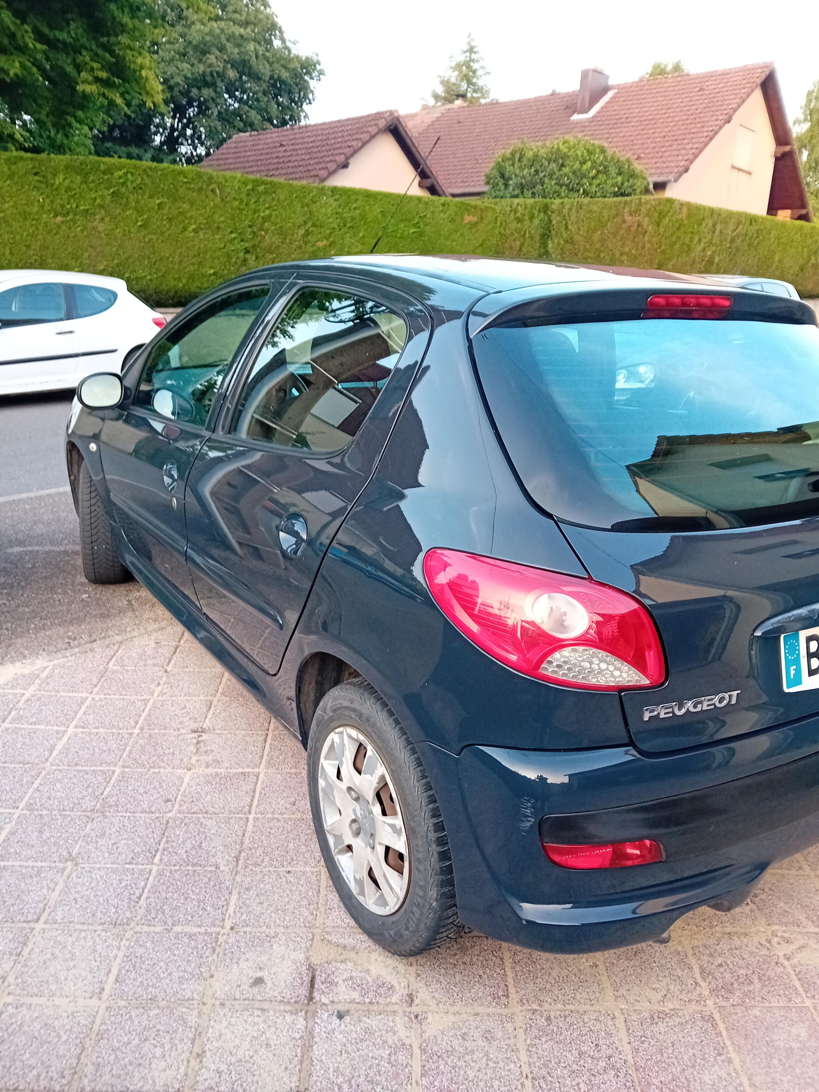 Peugeot 206+ 1.4 75 PACK TRENDY 5P