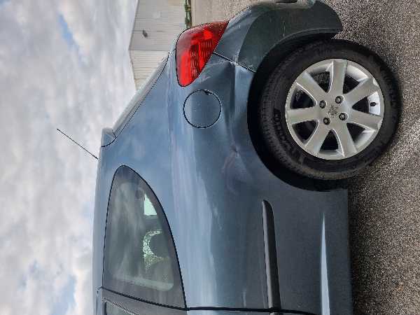 Peugeot 207 1.4 16V 90cv 2e main, suivi complet