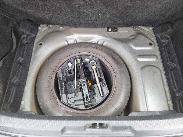 Peugeot 207 1.4 16V 90cv 2e main, suivi complet