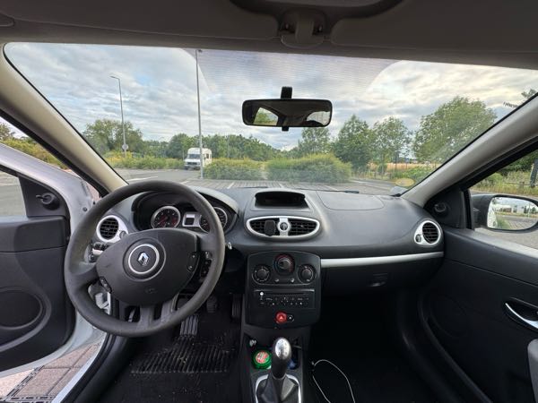 Renault Clio III (2) 1.5 DCI 75 BUSINESS 5P ECO2 EURO5