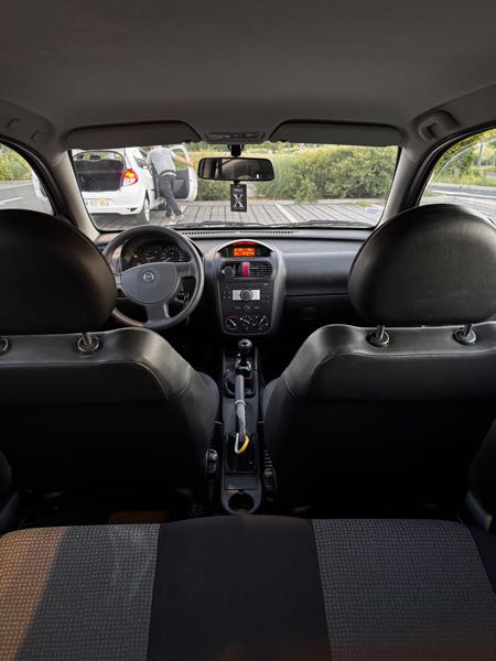 Opel Corsa III (2) 1.3 CDTI CITY 3P