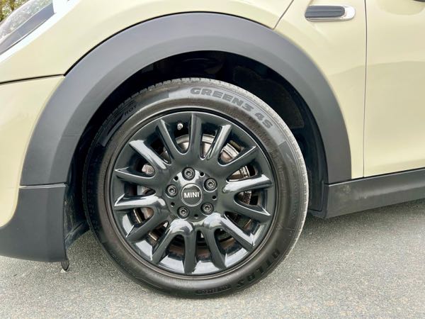 Mini COOPER Mini Cooper one 2016 1.2 essence