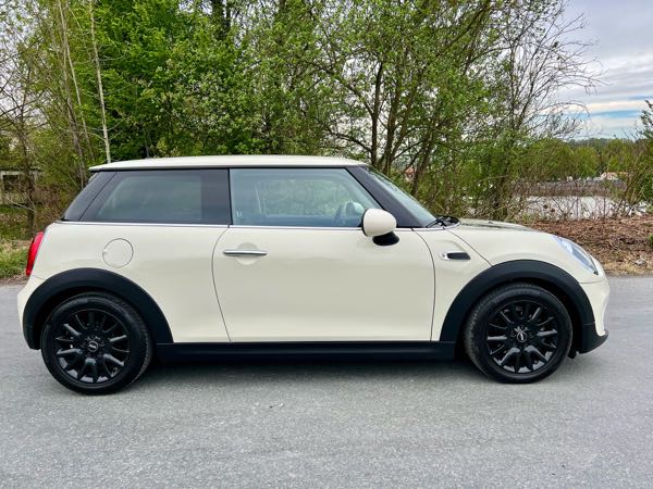 Mini COOPER Mini Cooper one 2016 1.2 essence