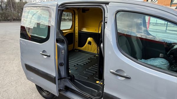 Citroen Berlingo II (2) 1.6 HDI 75 CONFORT