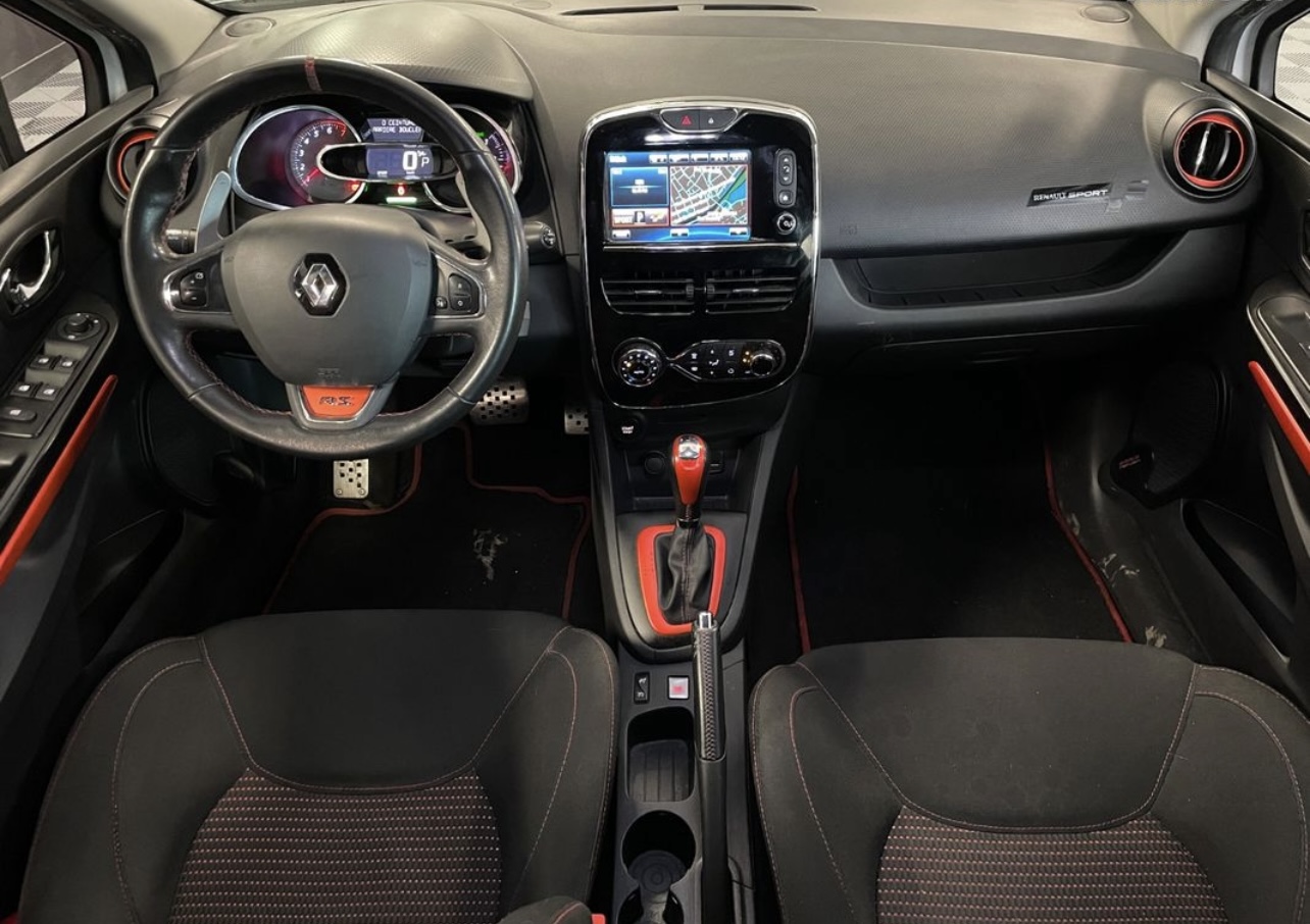 Renault Clio IV (2) 1.6 TURBO 200 RS EDC