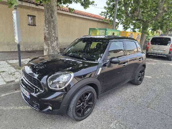 Mini Countryman (2) COOPER SD 143 RED HOT CHILI BVA6