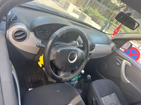 Dacia Sandero je vend dacia Sandiro 1.5 dci